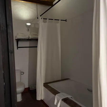 Ξενοδοχείο Hospederia Convento De La Parra, 06176 (adults Only) 4*
