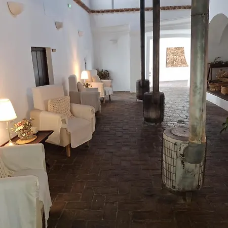 Ξενοδοχείο Hospederia Convento De La Parra, 06176 (adults Only)