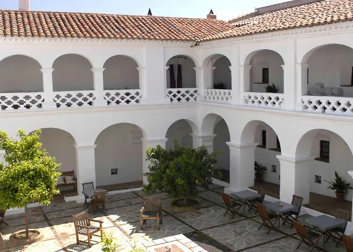 Hospederia Convento De (adults Only) La Parra (Extremadura)